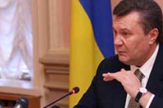 Янукович проти відставки прем'єр-міністра