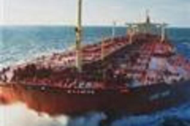 Сомалийские пираты атаковали японский танкер