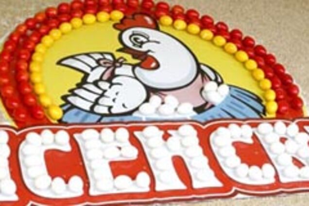 Майдан Незалежності закидали яйцями. ФОТО