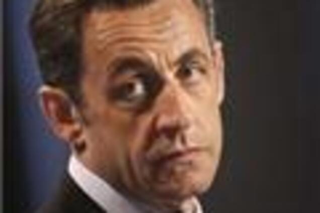 Почти три четверти французов недовольны Саркози