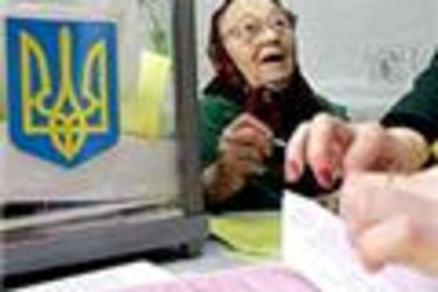 Кандидаты в мэры Киева выходят из партий