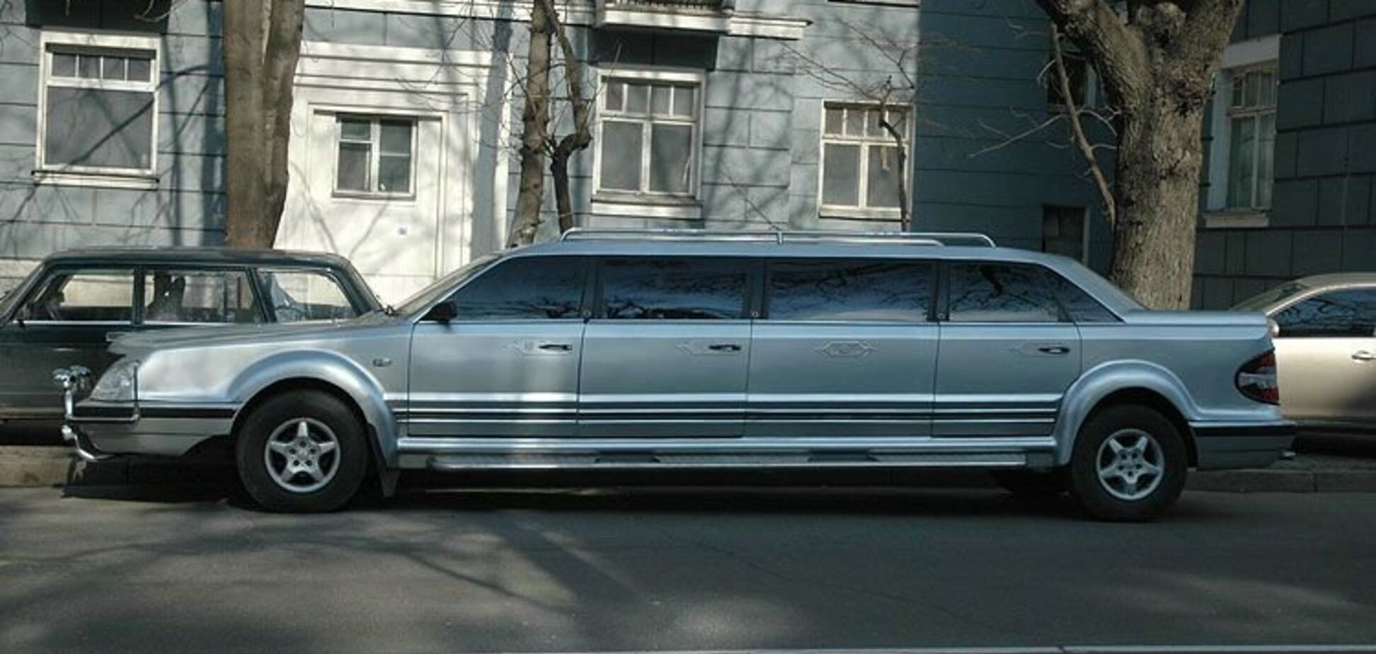 БIЛ 2005 - перший саморобний український лімузин