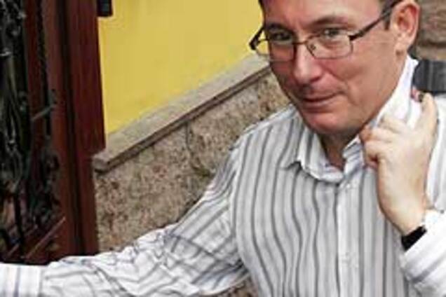Луценко дал ход компромату на Черновецкого