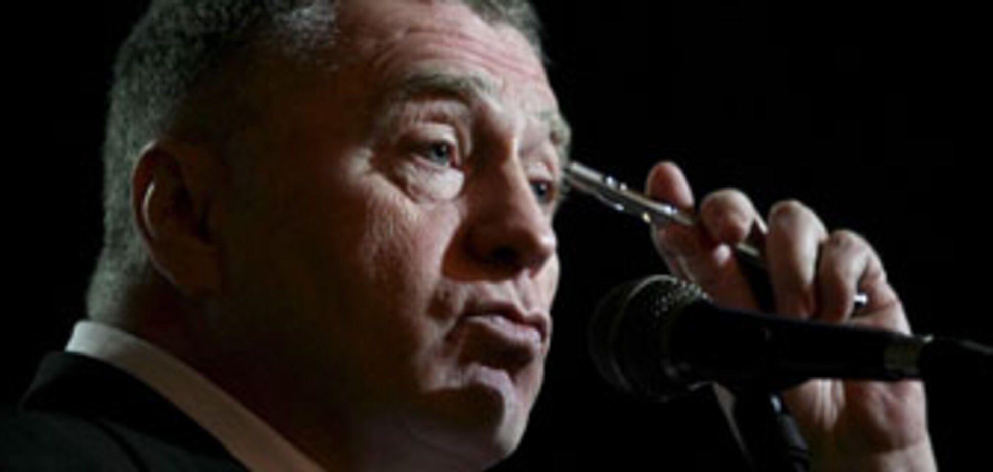 Жириновский отберет власть у Медведева и отдаст ее Путину