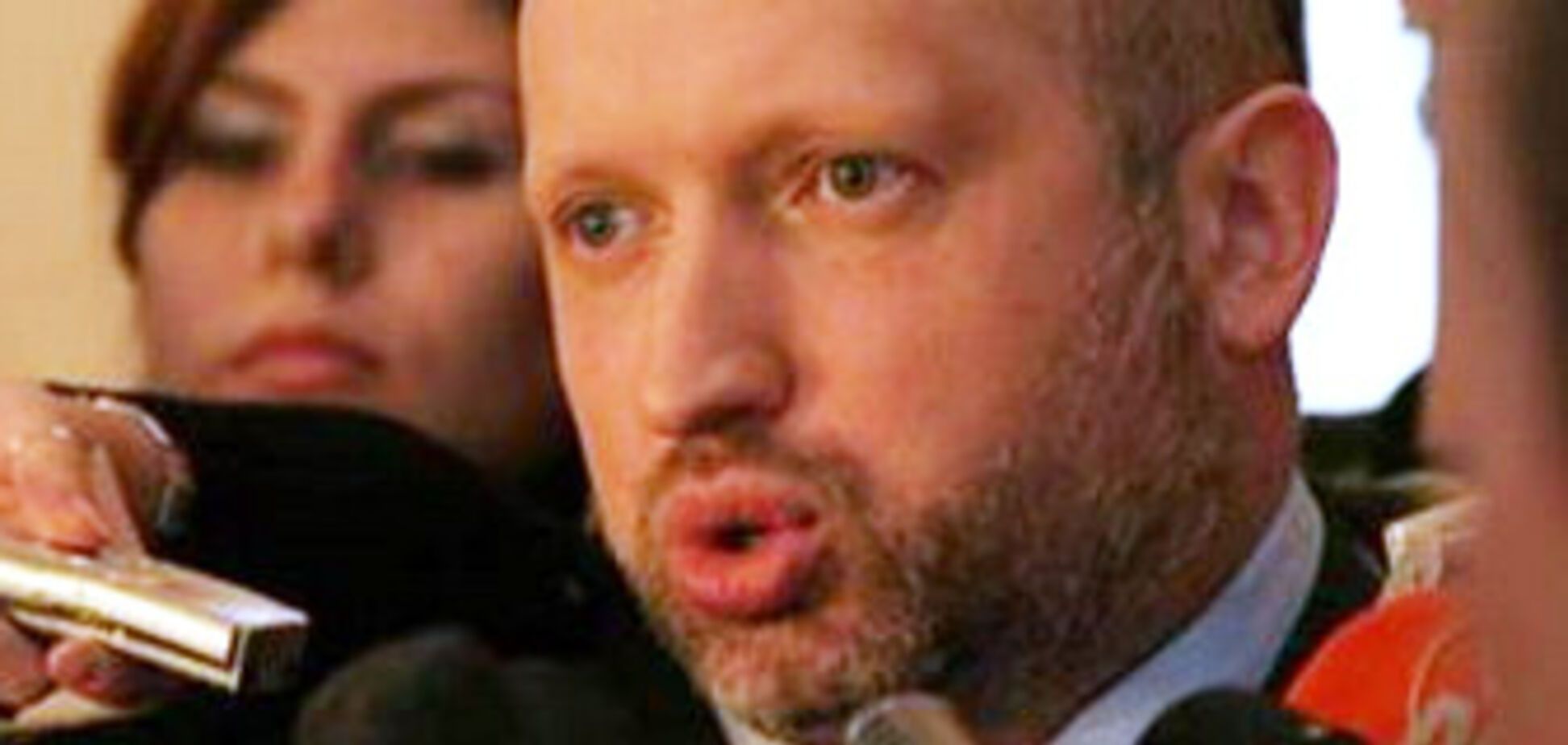 БЮТ обменяет досрочные выборы на новую Конституцию