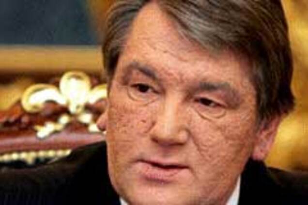 Президент отдал Луценко внутренние войска