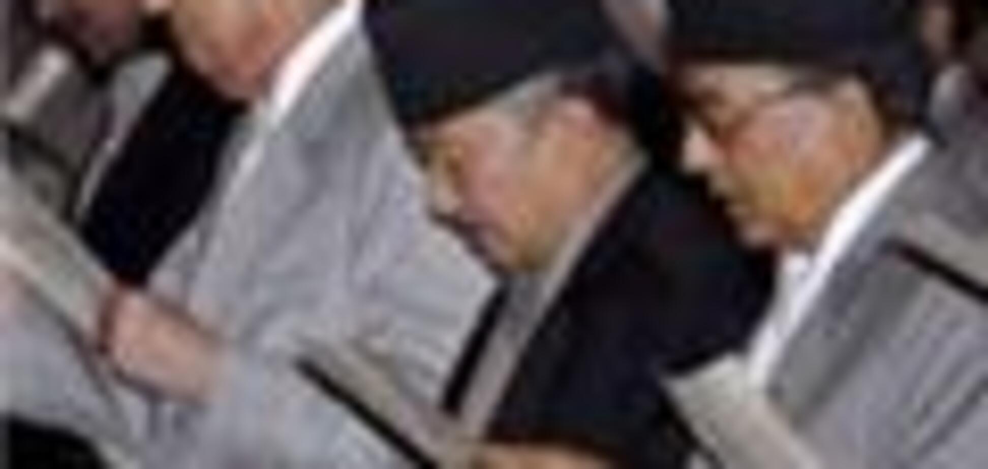 Депутаты Непала приняли присягу для свержения монархии