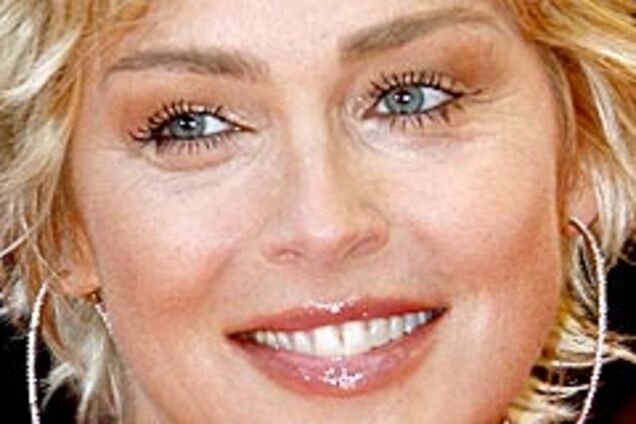 Шерон Стоун знает, почему в Китае произошло землетрясение