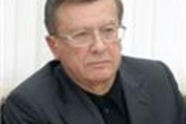 Російський прем'єр попрощався з колегами