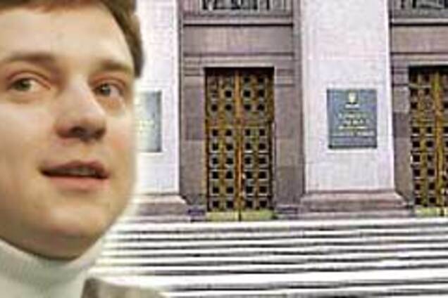 Довгий избран секретарем Киеврады