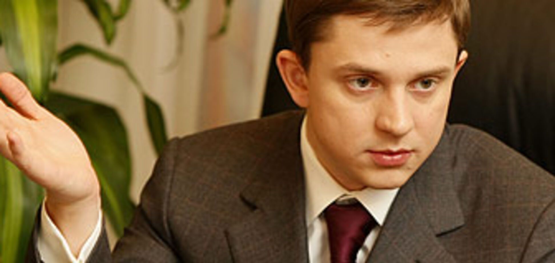 Довгий назвав Луценка бегемотом і не пішов до прокуратури