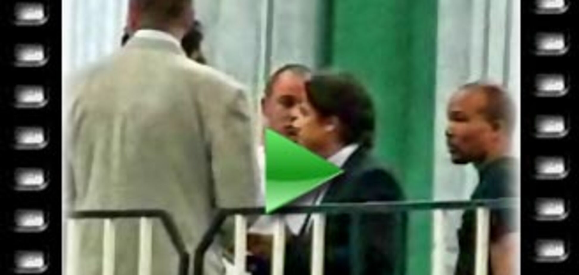 В кровавой драке на концерте Фуртадо избит Тимати