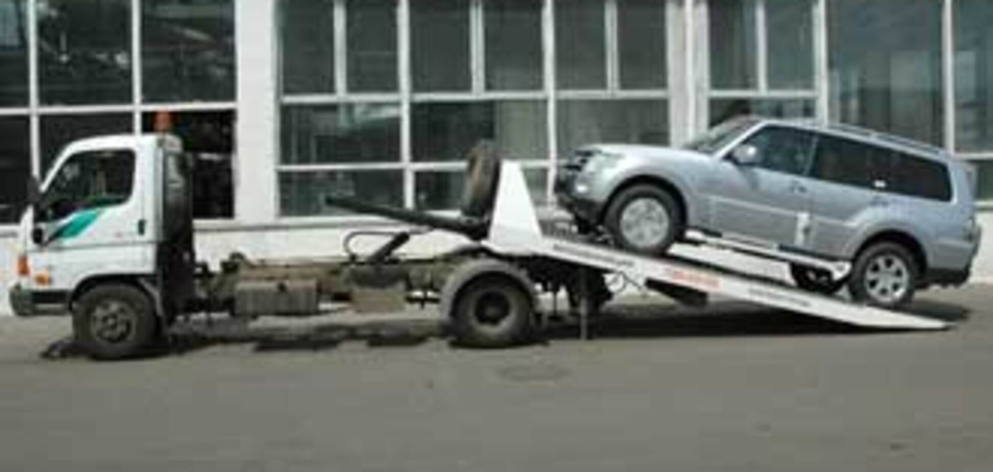 В Киев вернулись эвакуаторы