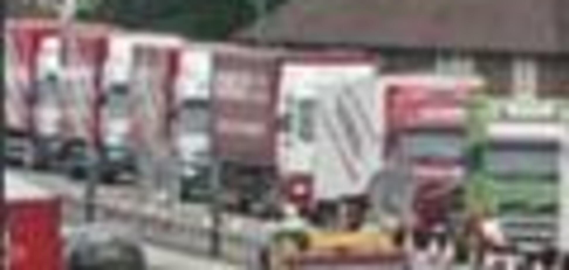 Дальнобойщики в Лондоне протестуют против цен на бензин