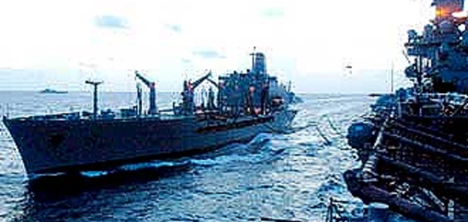 Освобожденные моряки возвращаются в полночь