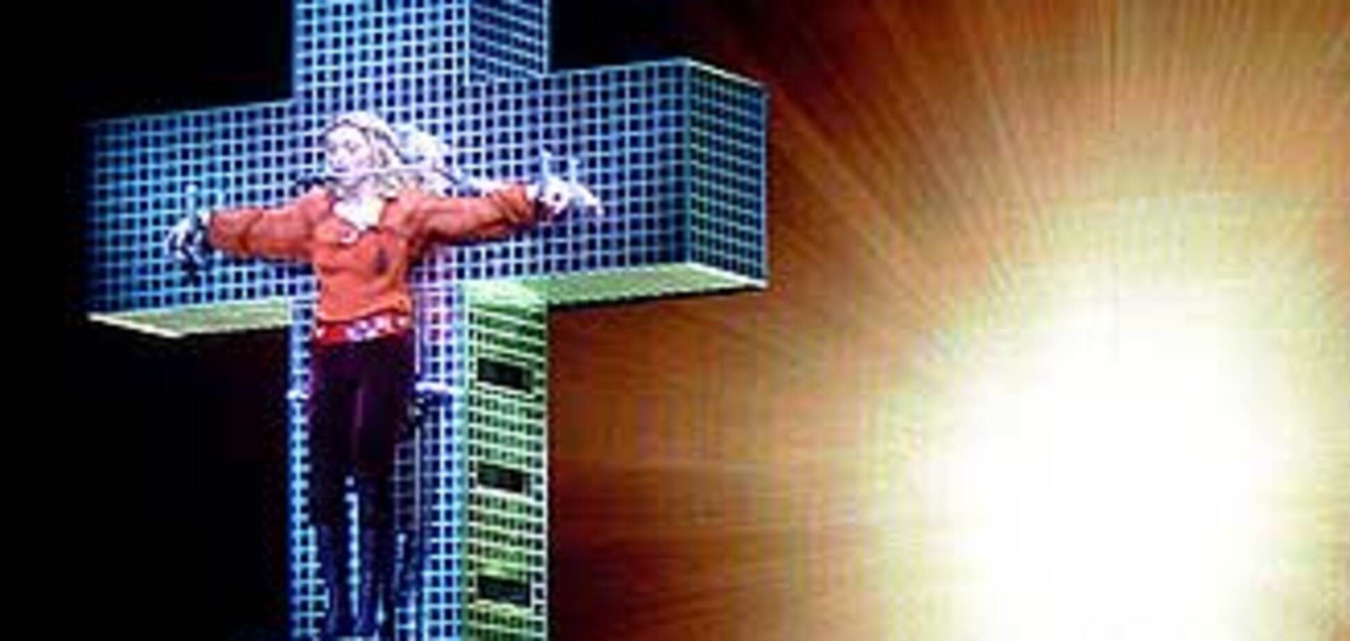 К нам едет Мадонна. На кладбище