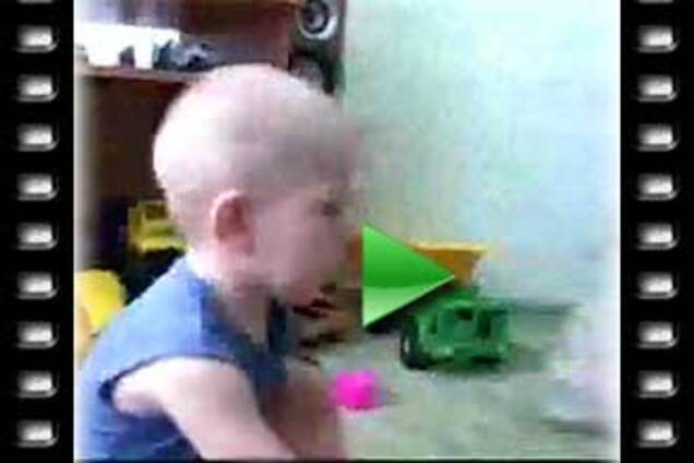 Родители сняли видео с издевательствами над их малышом