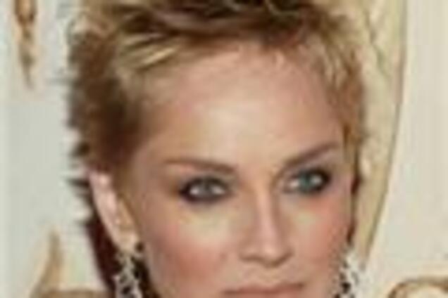 Китайцы подали в суд на Шэрон Стоун