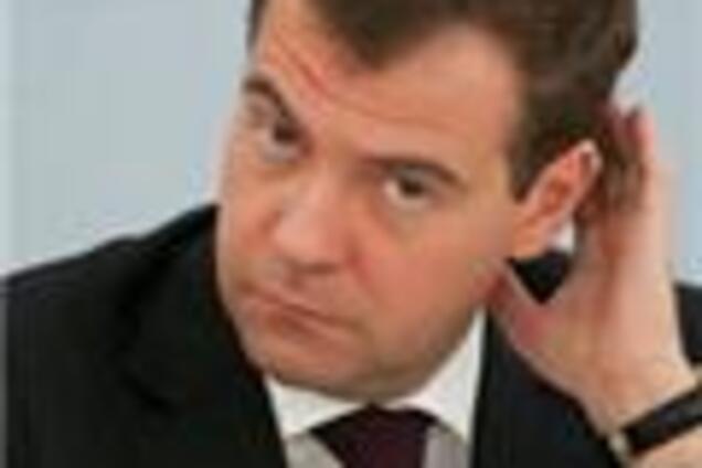 Медведев не отговорил Буша от ПРО
