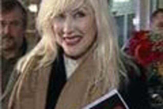 Знаменитые актеры вынуждены подрабатывать