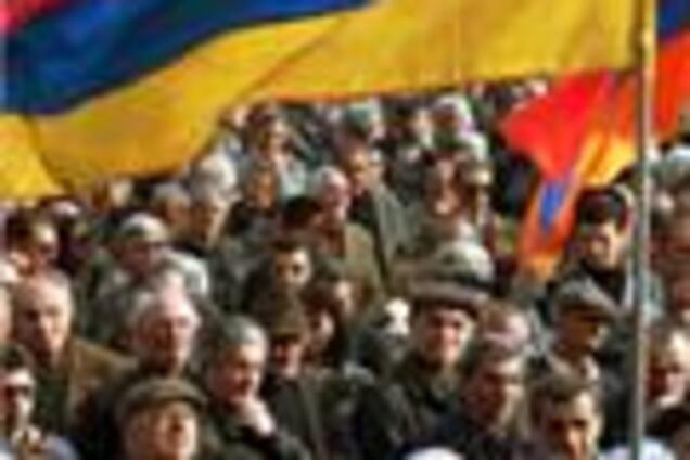 Несанкционированный митинг оппозиции начался в Ереване