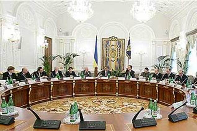 Радбез стартував у повному складі