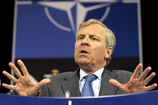 НАТО закриє двері перед Україною