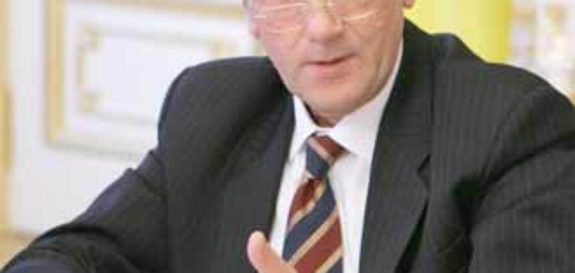 Ющенко заверил Солану, что осуждает Медведева