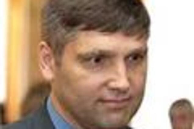 'Регионалы' не исключают возврат к Конституции 1996 года