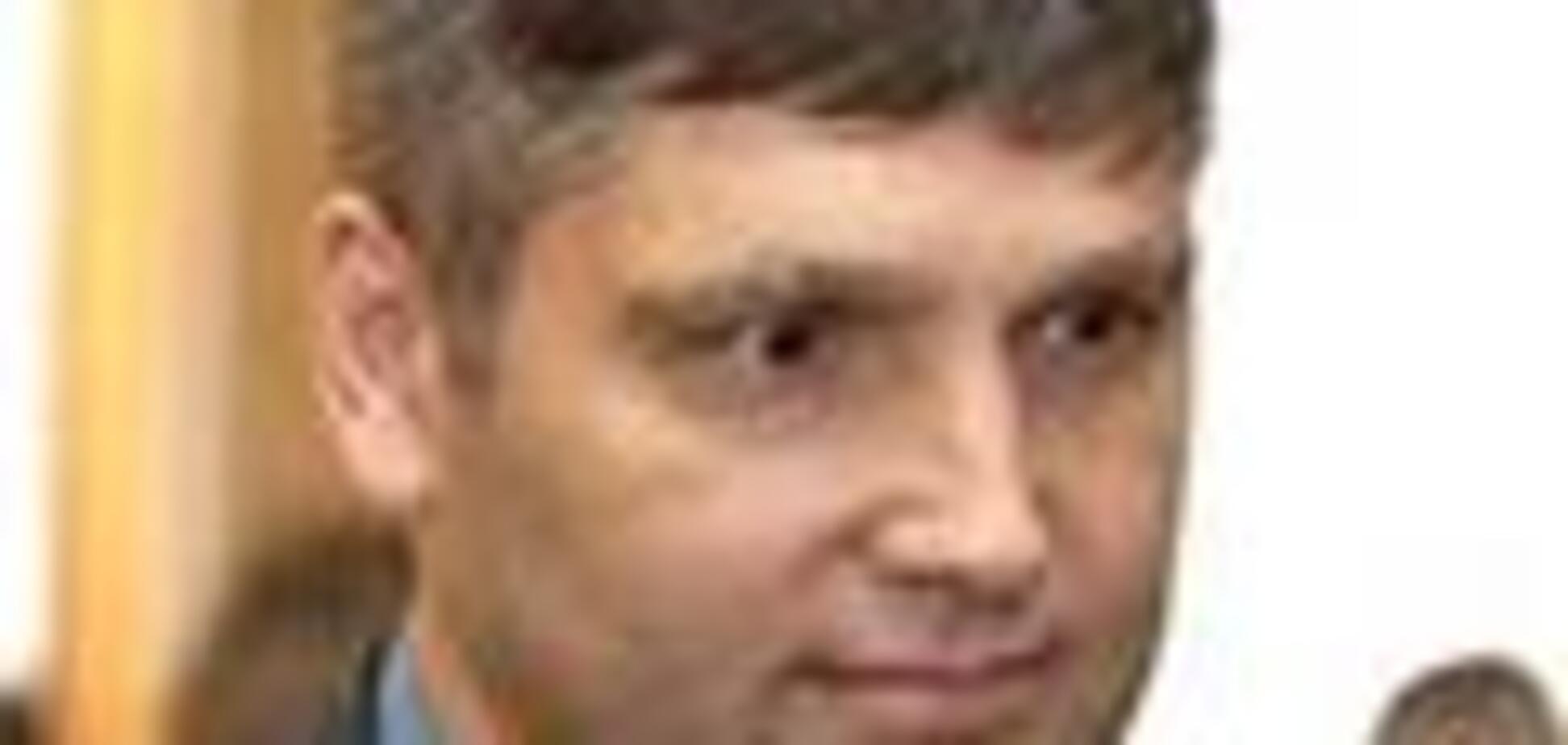 'Регионалы' не исключают возврат к Конституции 1996 года