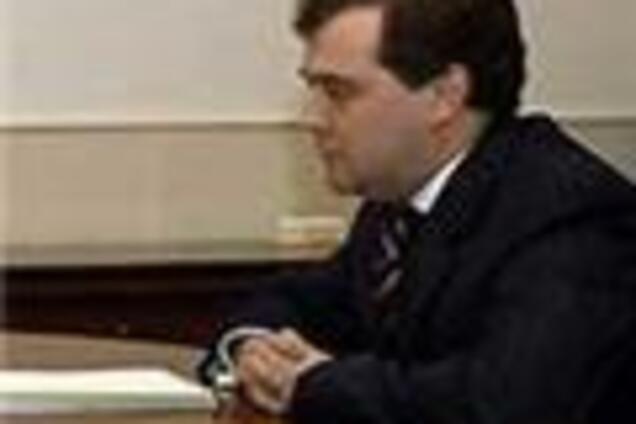 Медведев считает,что конфликт на Кавказе спровоцировало НАТО