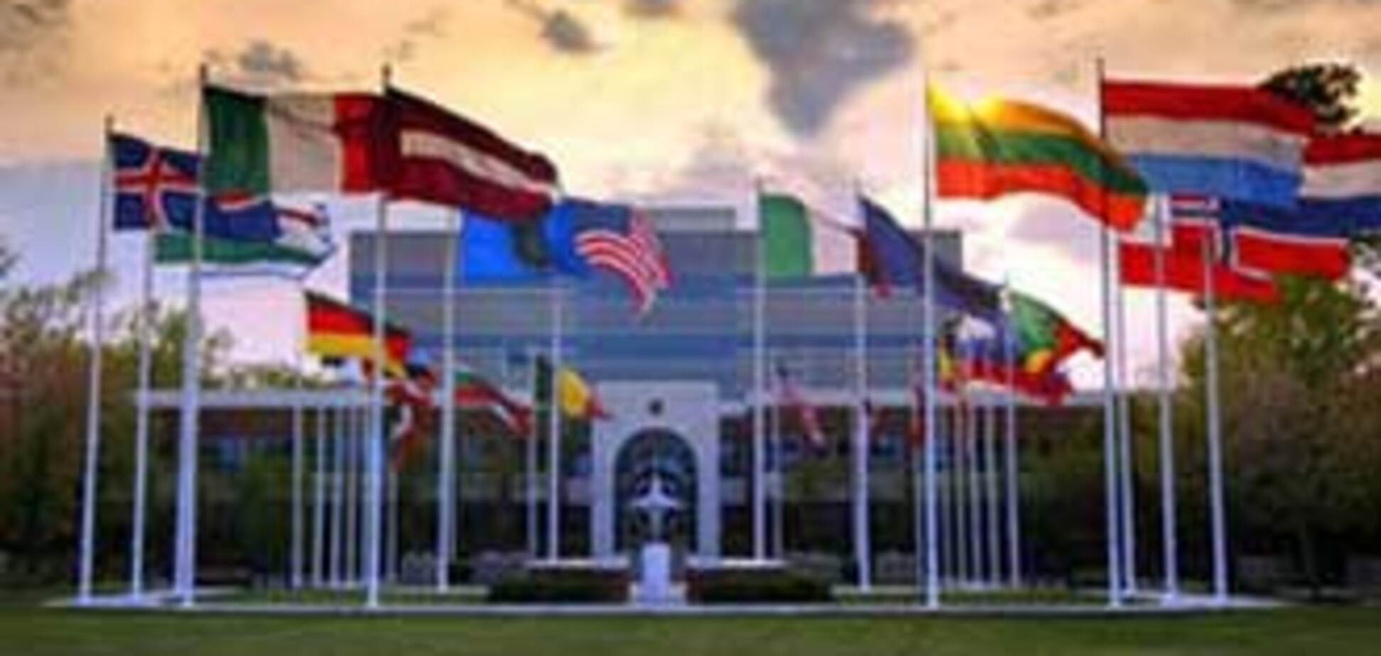 НАТО угрожает России третьей мировой