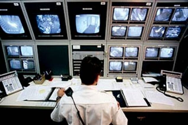 Глазастые стены. Как за нами следят в офисах