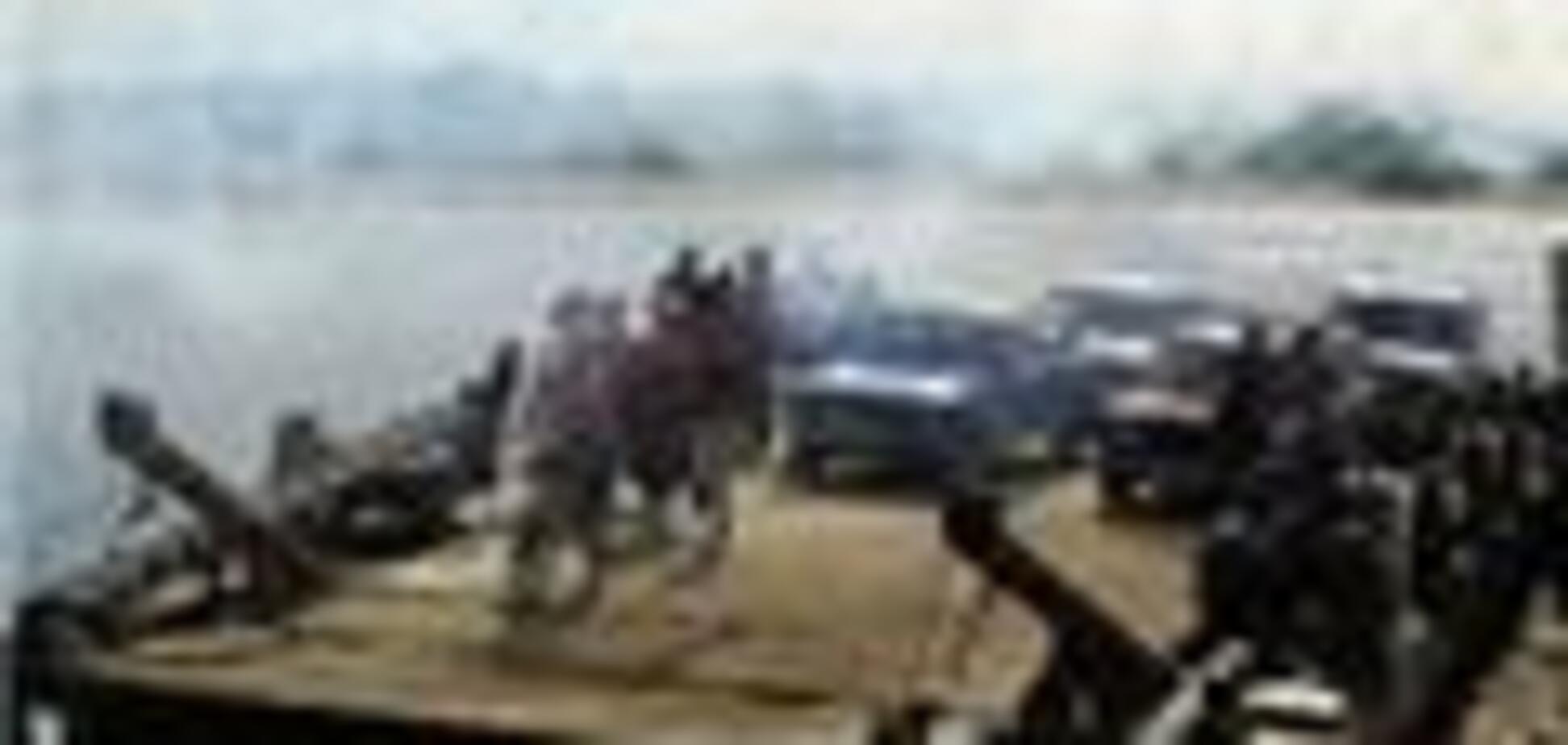 Пасажирський пором горить в Індонезії, 9 людей загинули