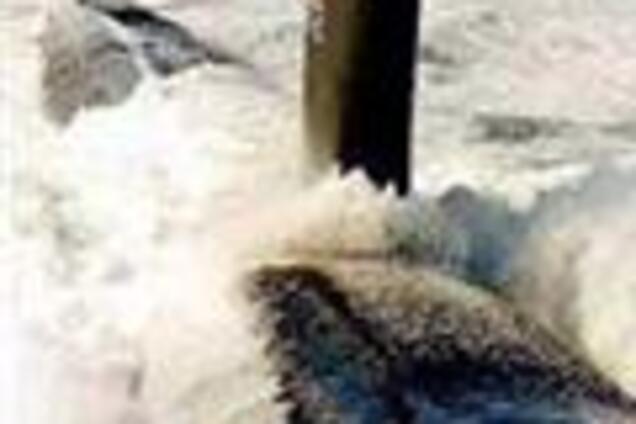 Российская подлодка совершила переход подо льдами Арктики