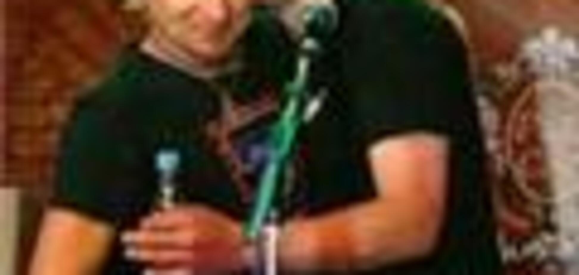 Олег Скрипка мешает птичкам размножаться