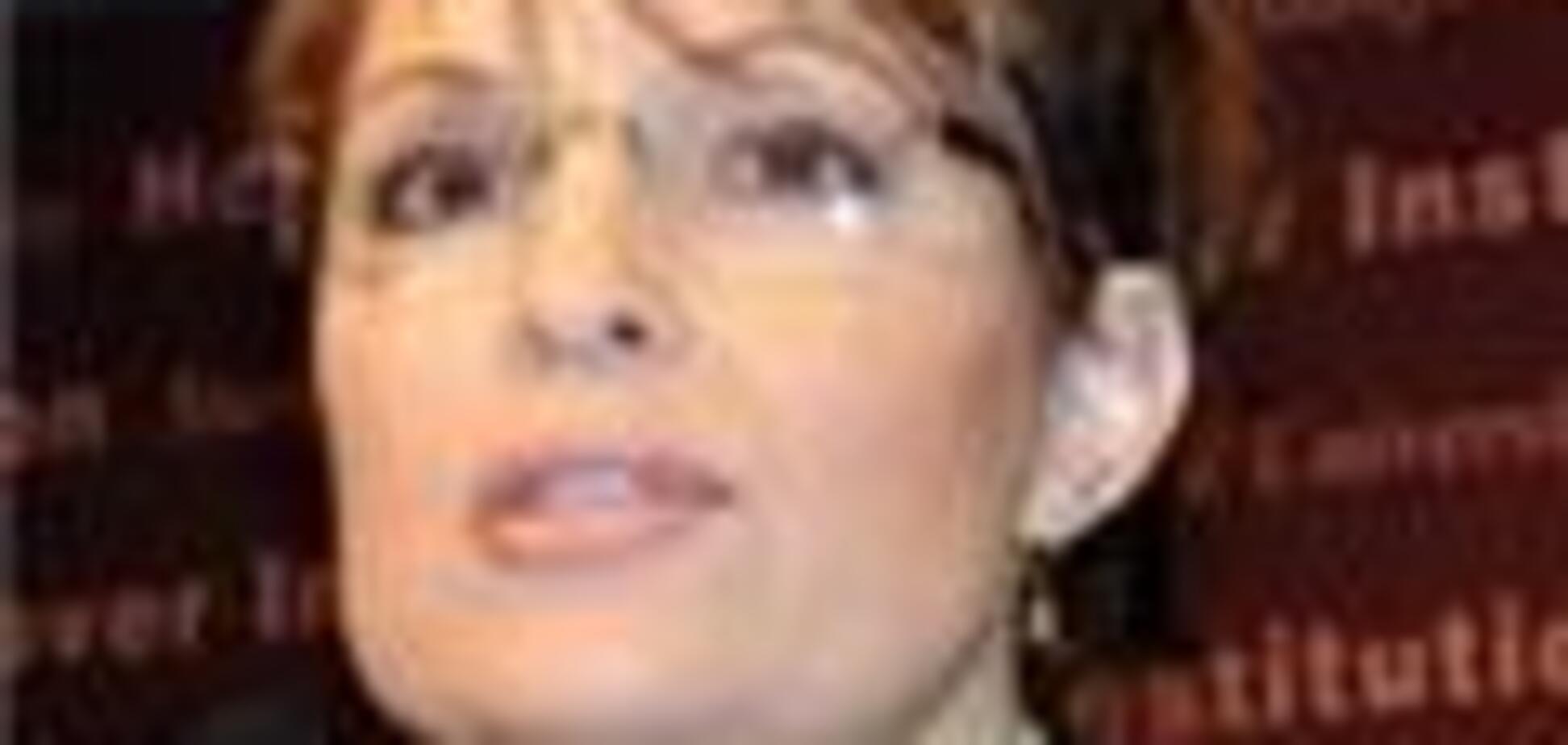 Напарница Маккейна обидела Обаму на $10 млн