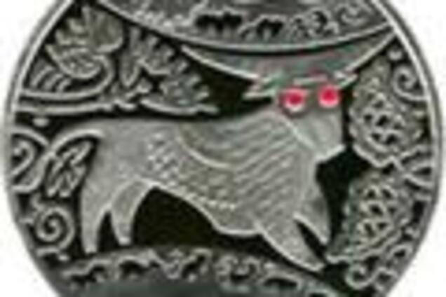 Нацбанк отметил Год Быка серебряной монетой