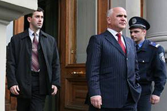 Звільнений заступник глави СП готовий здати всіх