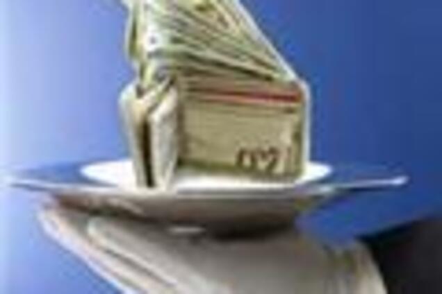 Схема 'два по цене одного' добралась до автосалонов