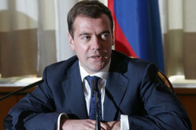 Медведев собирает потребителей газа РФ