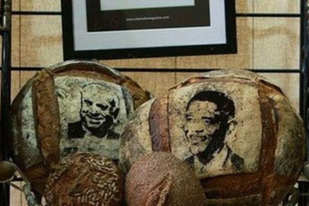 Хлеб с изображением президента