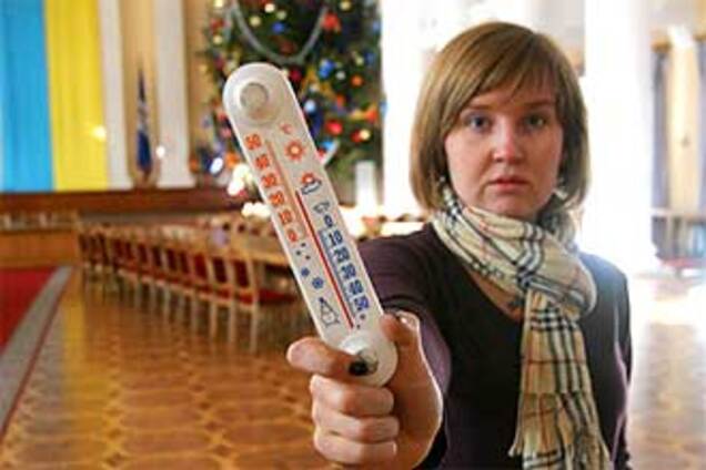 В школах мерзнут дети, в Раде и мэрии - жара