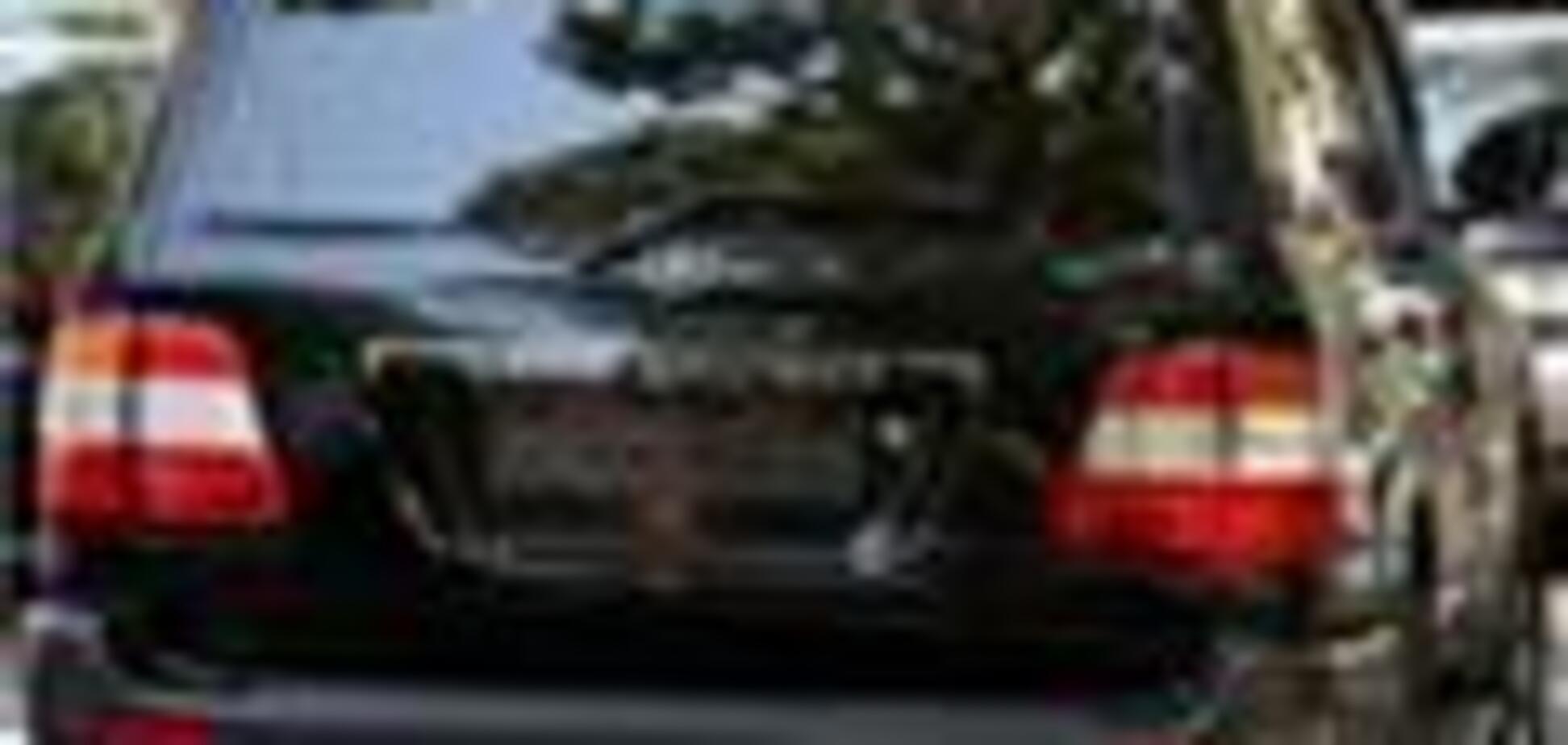 Во Франции на Новый год сожгли более 1000 машин