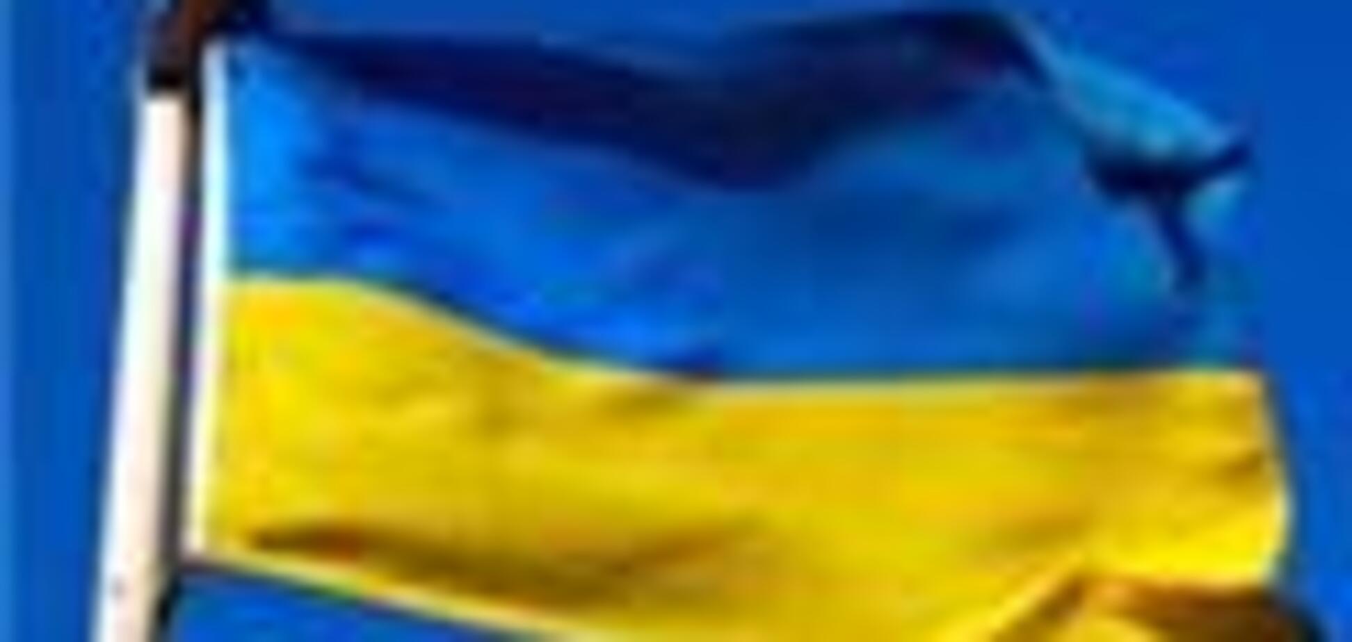 Рабочие завода в Херсоне пикетируют ОГА