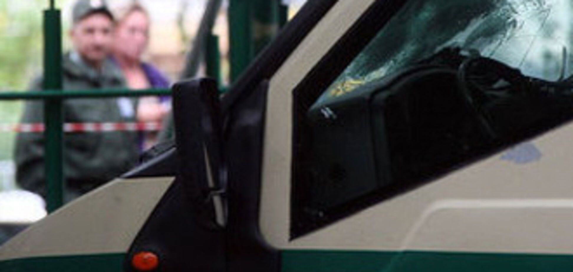 В Одессе двое рецидивистов обстреляли инкассаторскую машину