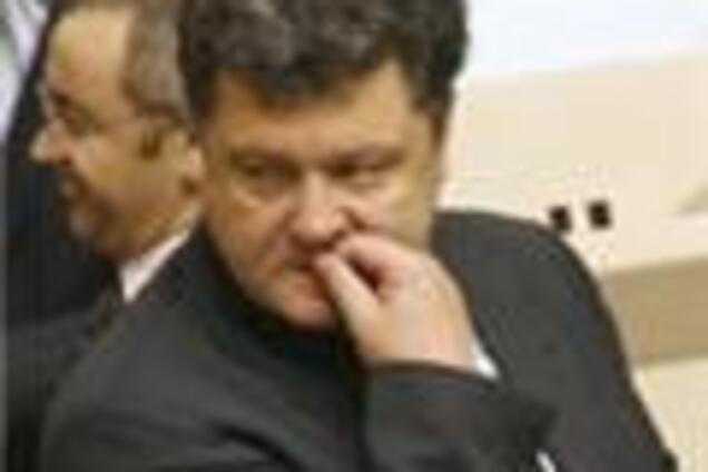 Порошенко тошнит от «стада баранов»