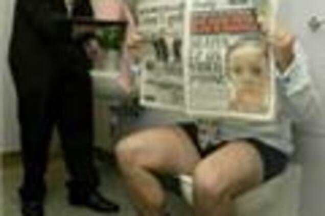 Депутатів дозволили знімати в туалетах