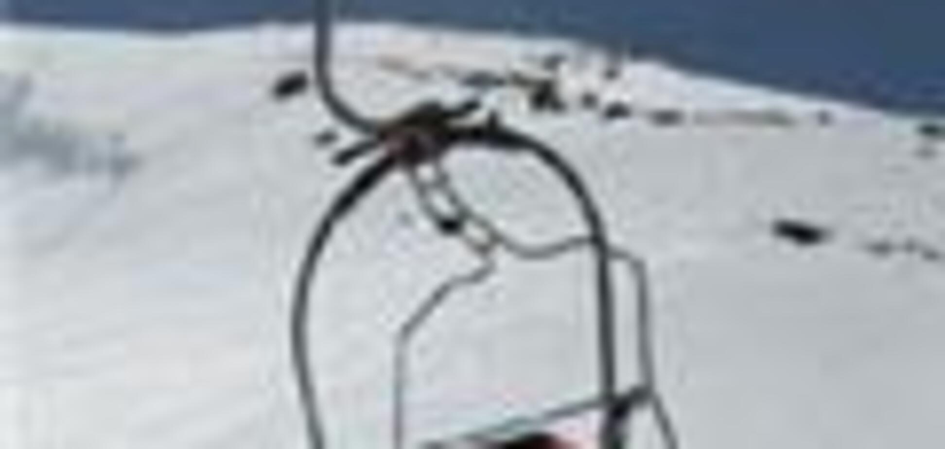В Закарпатье на лыжном подъемнике пострадала туристка