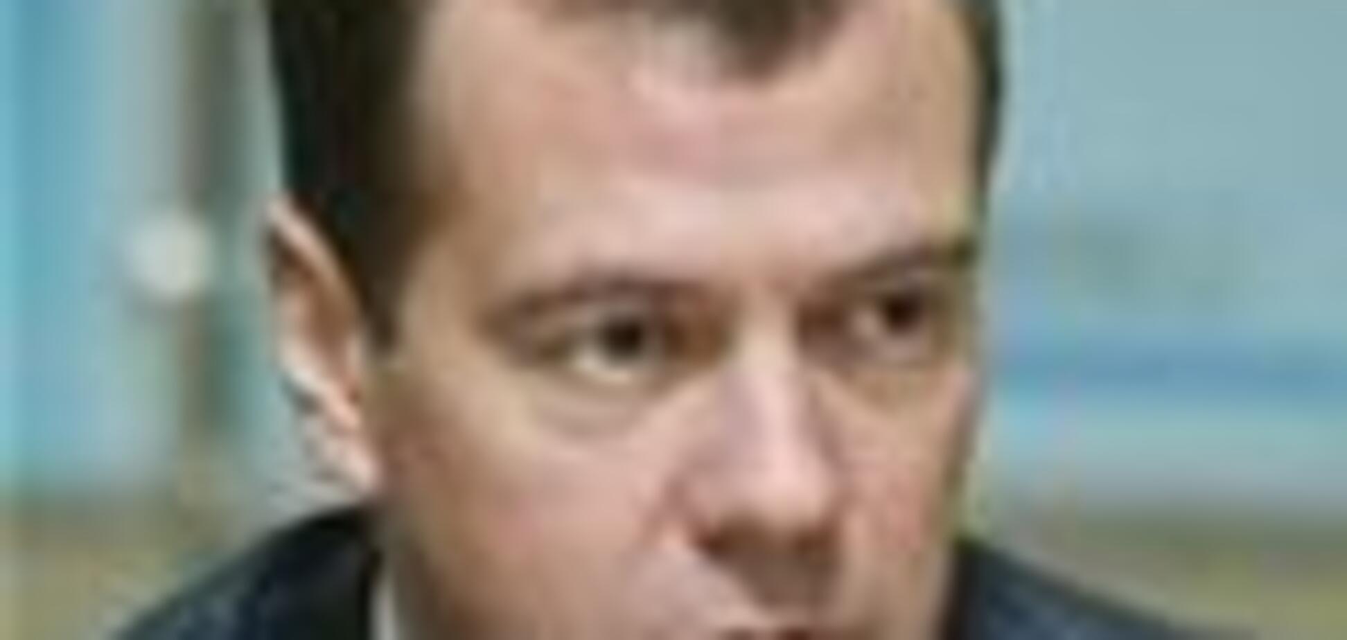 Медведев пообещал включить газ Европе